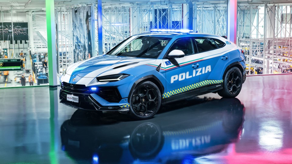 Auto - News: Lamborghini Urus Performante entra in servizio nella Polizia di Stato
