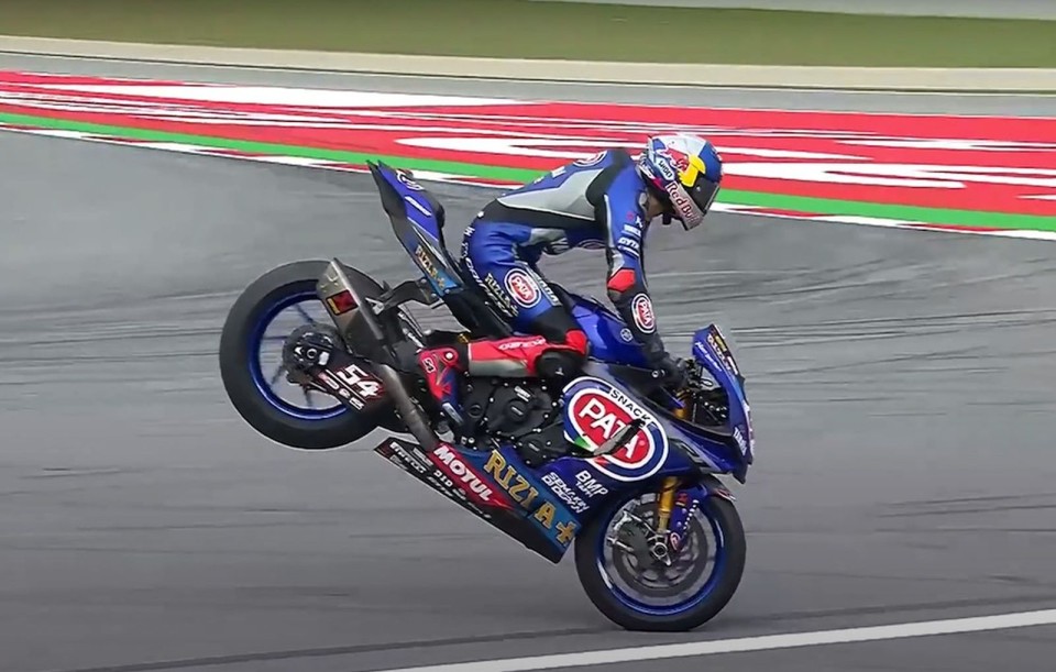 Moto - News: Yamaha R1 e R1M: la Superbike blu... non torna più!