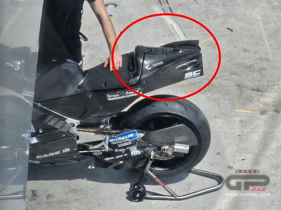 MotoGP: PHOTOS - The new Aprilia at Sepang with Cadillac-style fins visible