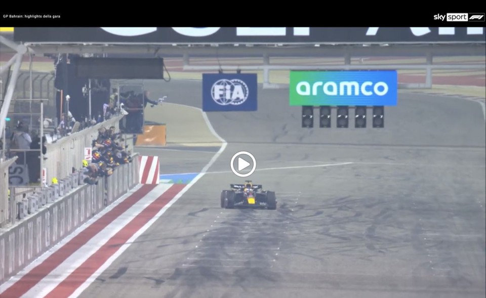 Auto - News: VIDEO - Gli highlights del Gran Premio del Bahrain: Verstappen domina