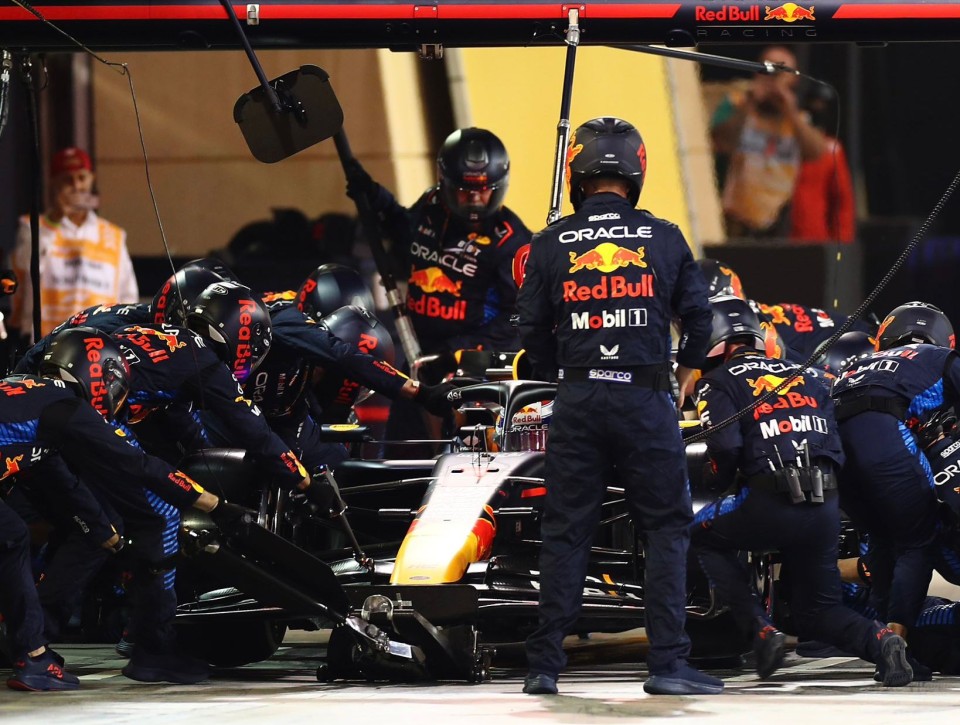 Auto - News: Verstappen domina in Bahrain. E' subito doppietta Red Bull