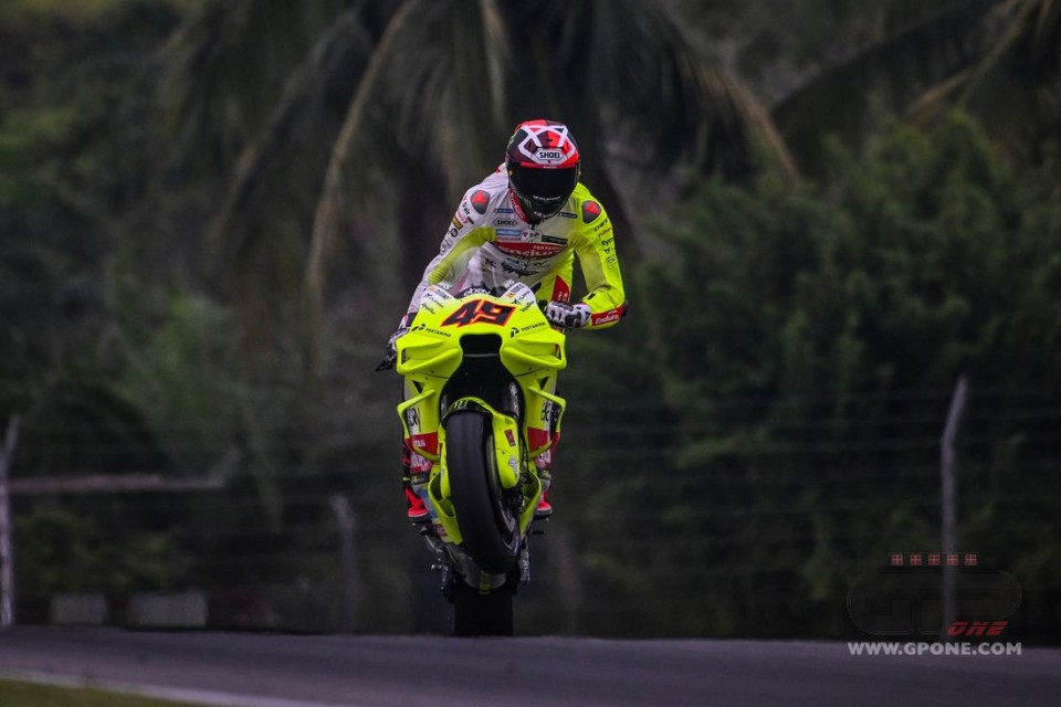 MotoGP: Test Sepang: Di Giannantonio 'un passo avanti' alle Ducati ufficiali