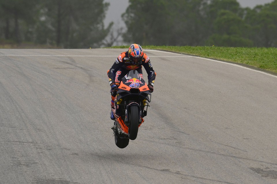 MotoGP: VIDEO - Jack Miller's flyby in Portimão, cleared for takeoff!