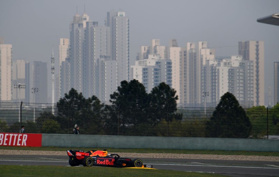 Auto - News: Formula 1, Gran Premio di Cina: gli orari in tv su Sky, Now e TV8