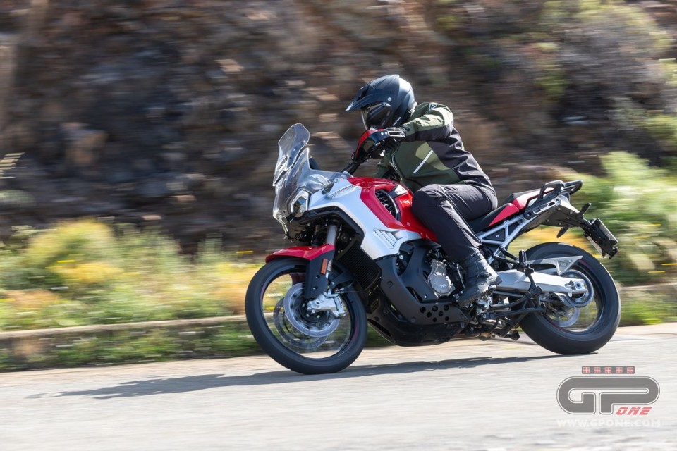 Moto - News: MV Agusta Enduro Veloce: svelato il prezzo dell'on-off varesina