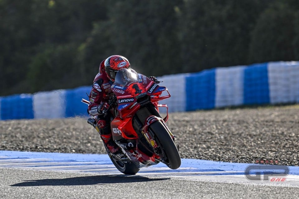 MotoGP: Bagnaia batte Marquez e vince a Jerez: Bezzecchi 3°, Martìn a terra
