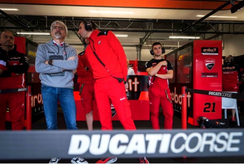 SBK: Zambenedetti: “Toprak? La forza Ducati non è far cambiare le regole. Marquez ha dato precisione alla V2”