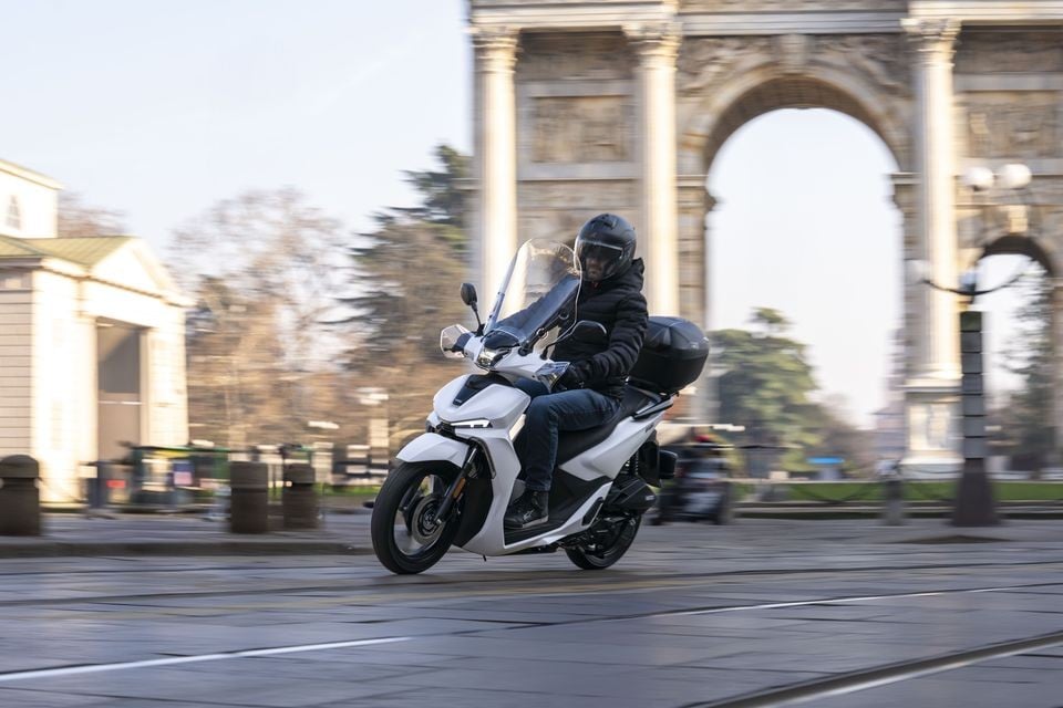 Moto - Scooter: Voge Sfida SR16: ecco il nuovo scooter a ruota alta