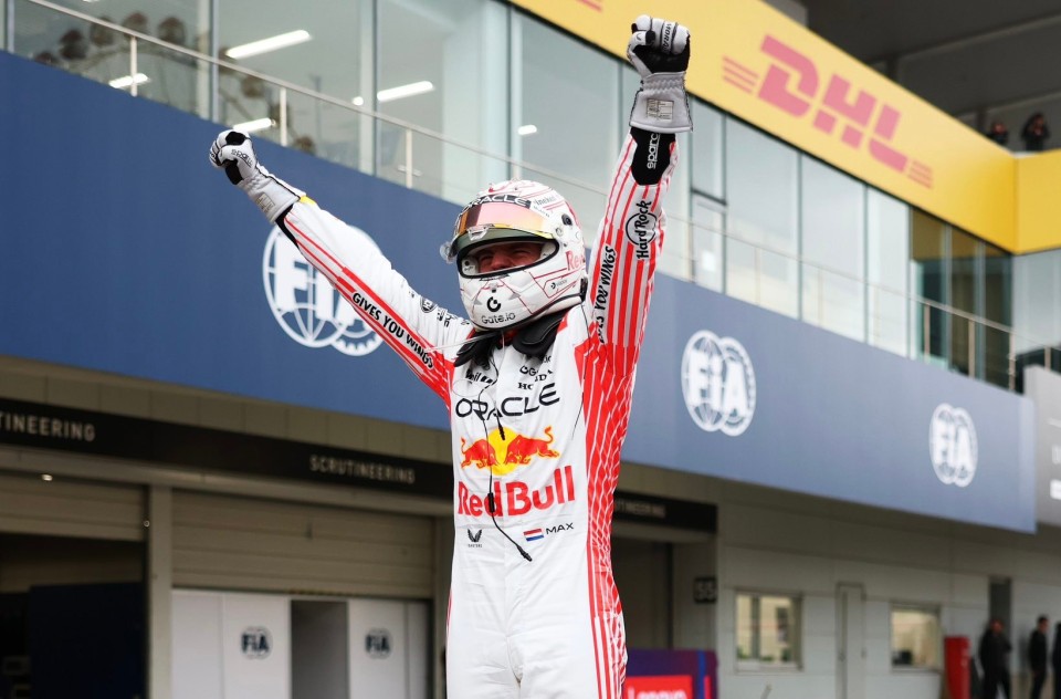 Auto - News: Verstappen-Norris, è duello anche in pit lane, ma Suzuka è di Max