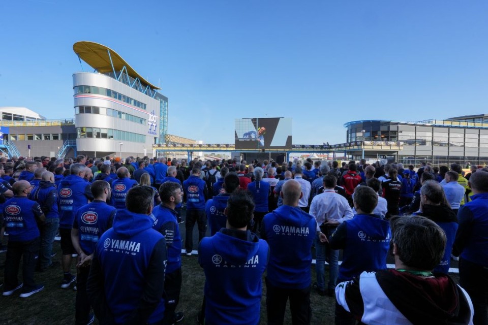 SBK: Il paddock della Superbike ricorda Gian Franco Carloia in griglia ad Assen