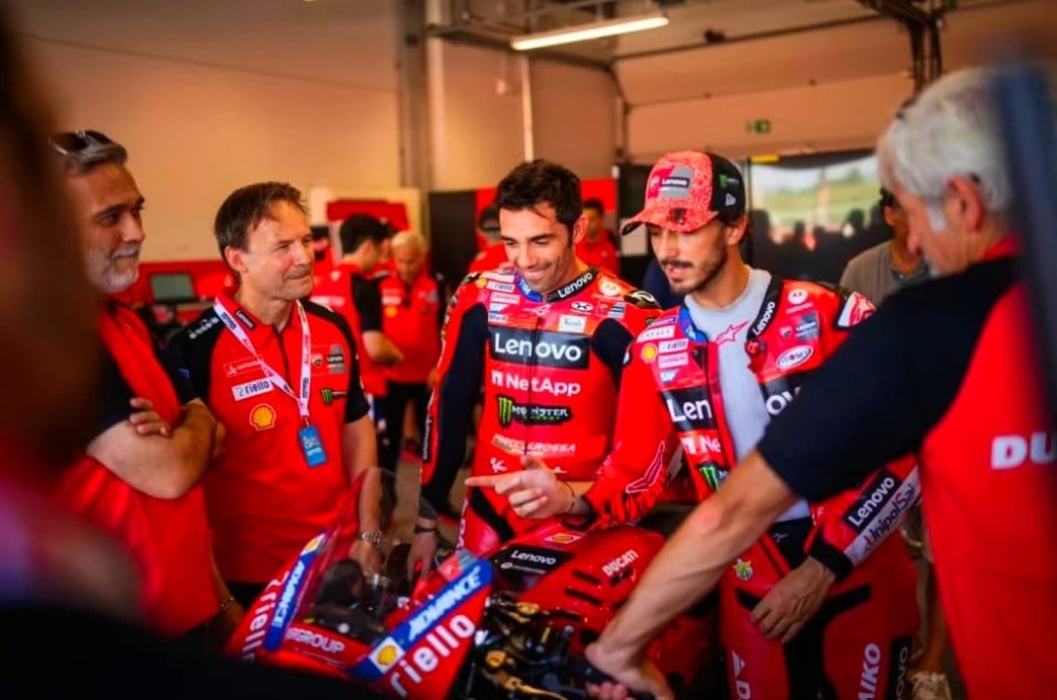SBK: Ducati, the big day: the new Panigale V4-R Superbike comes alive at Misano