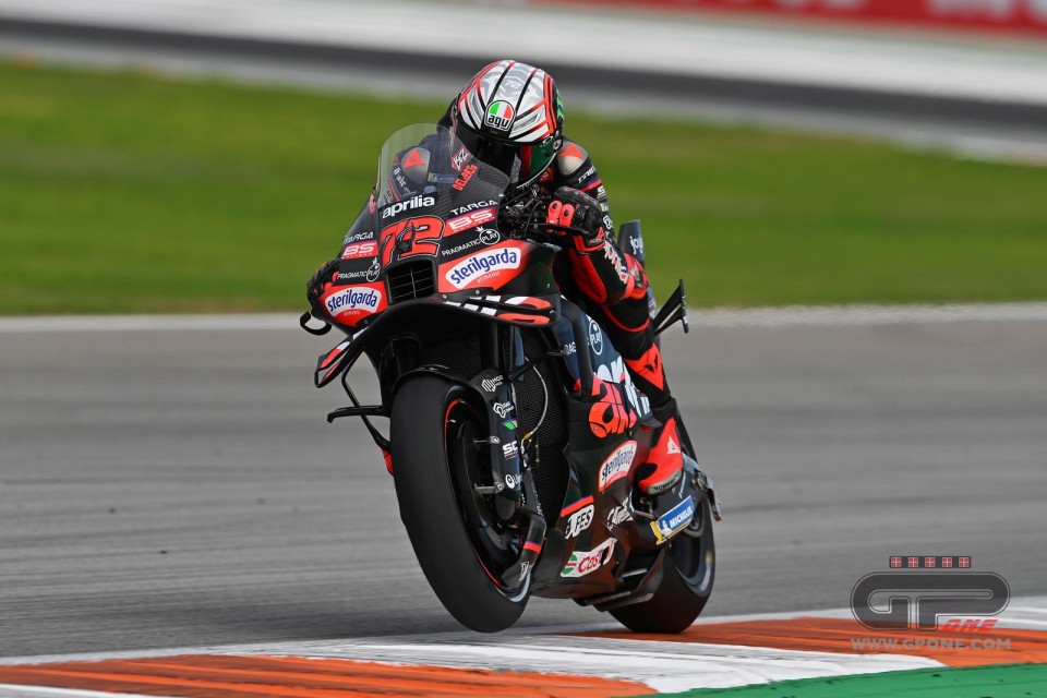 MotoGP: Bezzecchi domina e vince a Valencia, sul podio anche Fernandez e Di Giannantonio