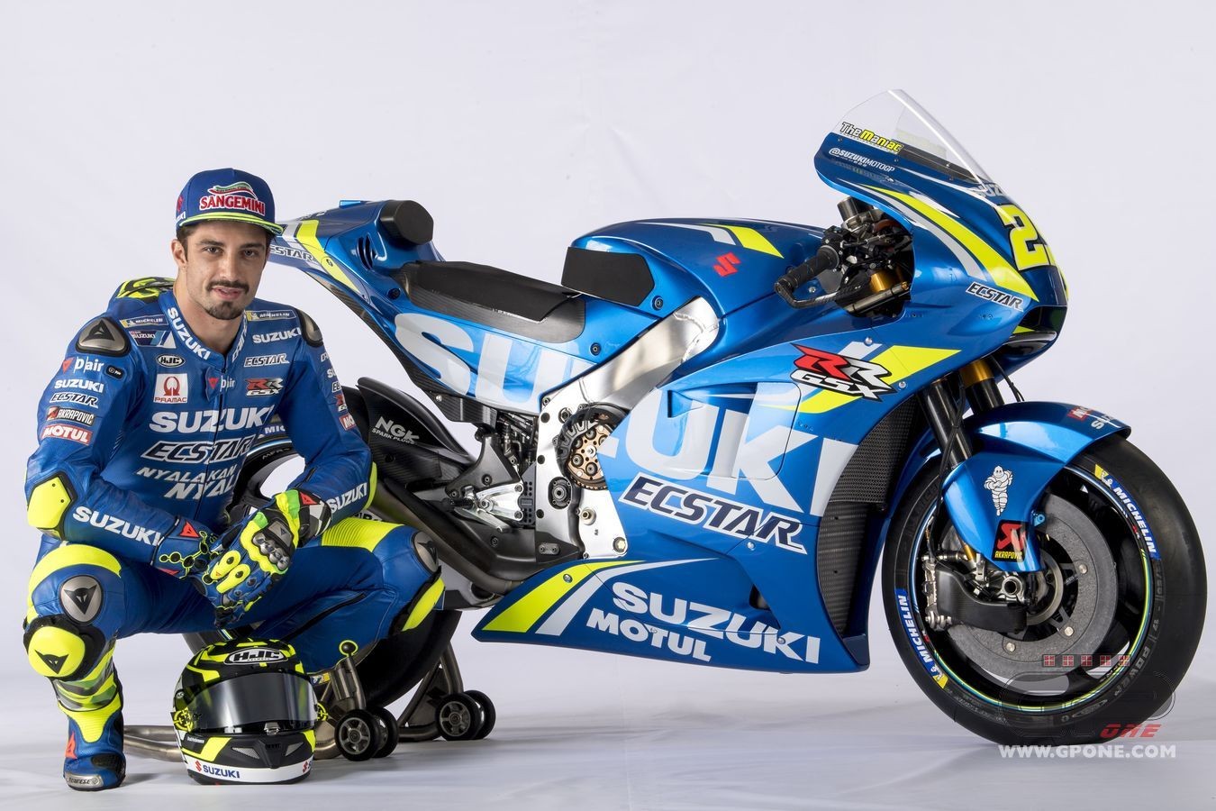 MotoGP Suzuki Ecstar 2018 Thew Gallery GPonecom
