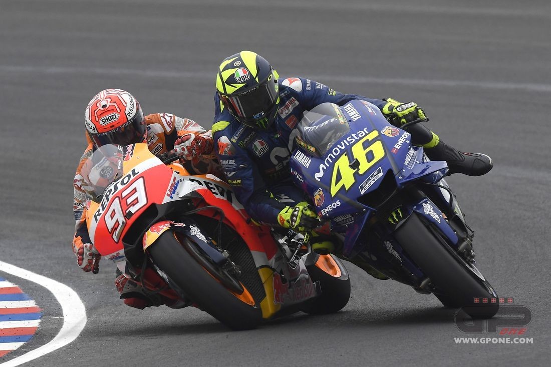 MotoGP THE SEQUENCE The Photos Of Marquezs Collision With Rossi
