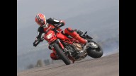 Moto - News: C'è anche la Ducati Hypermotard in Yes Man