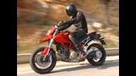 Moto - News: C'è anche la Ducati Hypermotard in Yes Man