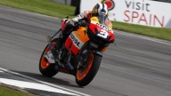 Moto - News: MotoGp 2009, Donington, QP: toh... Rossi!