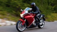 Moto - News: Honda VFR1200F, dettagli che fanno la differenza