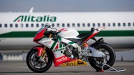 Moto - News: Aprilia RSV4 SBK Replica