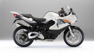 Moto - News: Colori 2011 per le 2 e 4 cilindri in linea stradali BMW