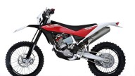 Moto - News: Husqvarna TE449 m.y. 2011