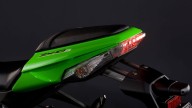 Moto - News: Kawasaki ZX-10R Ninja 2011 - la prima foto