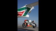 Moto - News: L'Aprilia RSV4 di Biaggi in esposizione a Milano