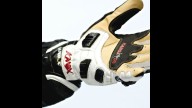 Moto - News: Knox 2011: i guanti Handroid