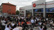 Moto - News: Luca Scassa e Yamaha inaugurano il 2011 del Red Point Cafè Milano