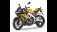 Moto - Test: Aprilia Tuono V4R - Test: La tempesta perfetta