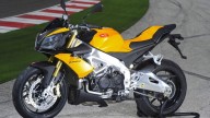 Moto - Test: Aprilia Tuono V4R - Test: La tempesta perfetta