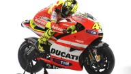 Moto - News: MotoGP 2011: Valentino presto sulla Desmosedici GP12