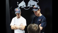 Moto - News: I piloti Repsol Honda visitano la Red Bull Racing F1