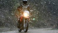 Moto - News: Neve a Roma? Motociclista avvisato... VIDEO
