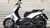 Moto - Test: Piaggio Beverly Sport Tourer Vs Honda SH300i - COMPARATIVA