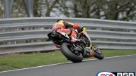 Moto - News: BSB 2012, Oulton Park, in Gara 1 vince Hill