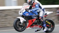 Moto - News: Tourist Trophy 2012: John McGuinness supera le 130 miglia orarie