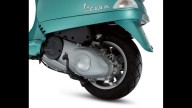 Moto - News: Vespa presente al Vogue Fashion's Night Out