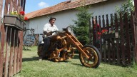 Moto - News: Alto bricolage: un chopper tutto in legno dall’Ungheria