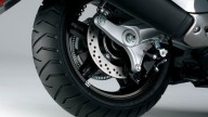 Moto - News: Suzuki Burgman 650 ABS: in regalo lo schienalino per il passeggero