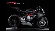 Moto - News: MV Agusta F3 800 vs. Mercedes CLA 45 AMG: il corteggiamento continua 