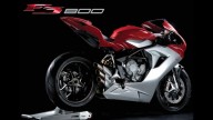 Moto - News: MV Agusta F3 800 vs. Mercedes CLA 45 AMG: il corteggiamento continua 