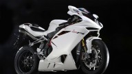 Moto - News: Lewis Hamilton e la sua fiammante MV Agusta F4 RR