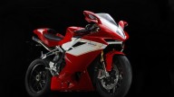 Moto - News: Lewis Hamilton e la sua fiammante MV Agusta F4 RR