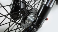 Moto - News: Triumph Bonneville Venom e BIT1 Street Tracker