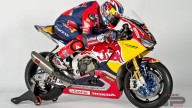 SBK: Tori scatenati: Hayden e Bradl sulla nuova Honda SBK