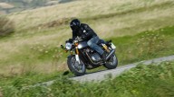 Moto - Test: Triumph Thruxton R 1200: perché comprarla... e perché no [VIDEO]