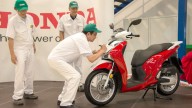 Moto - News: Honda: il presidente visita la fabbrica italiana di Atessa