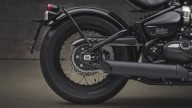 Moto - News: Triumph Bonneville Bobber Black: foto e informazioni ufficiali