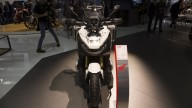 Moto - News: Honda X-ADV 2018, ora c'è il controllo di trazione. [VIDEO]